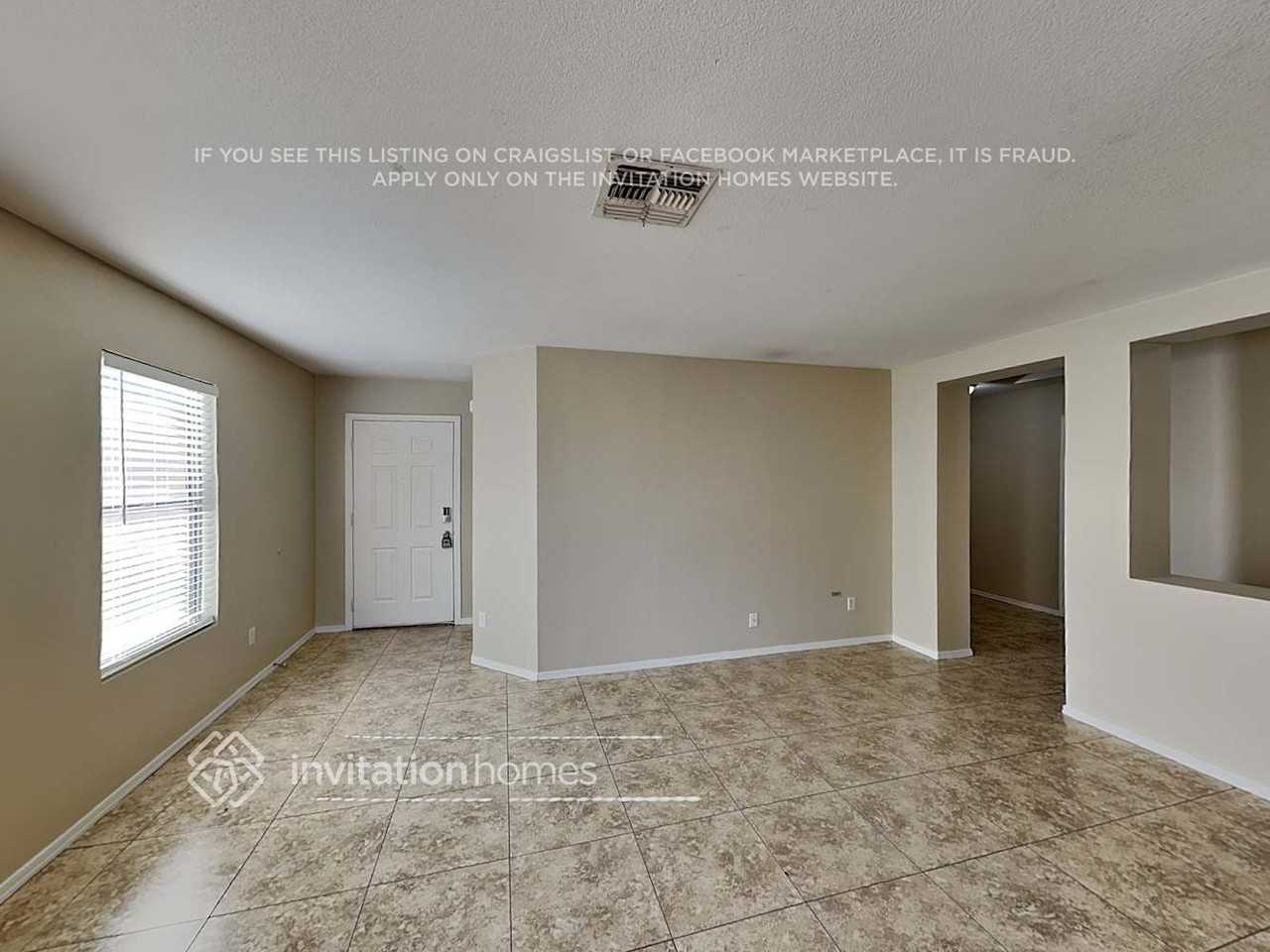 11542 W Flores Dr - Photo 3 of 18