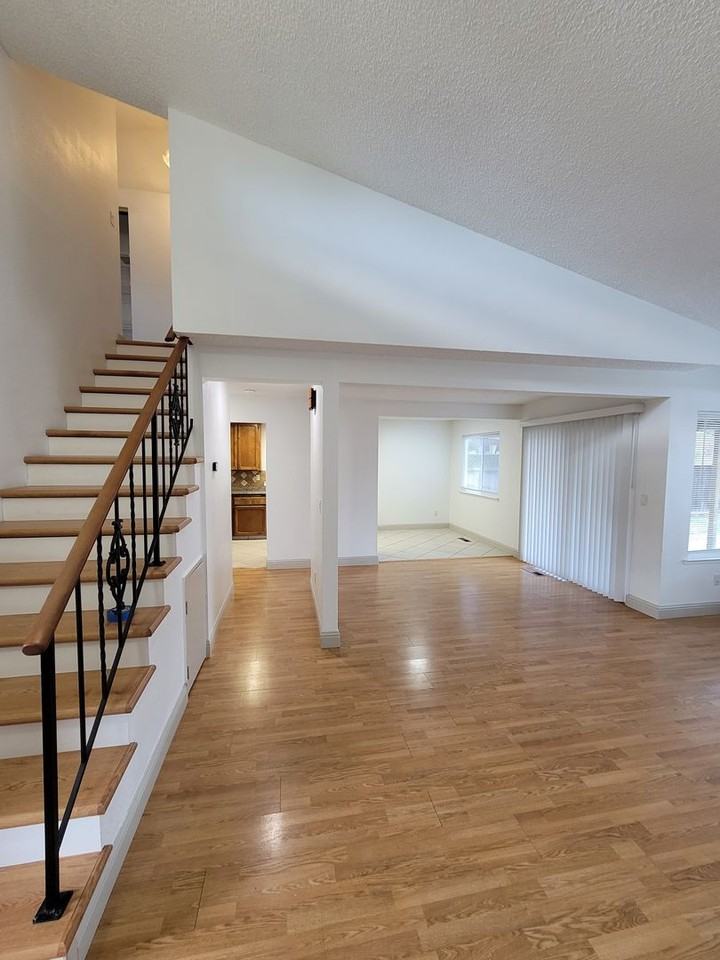 2501 Brazil Dr - Photo 3 of 19