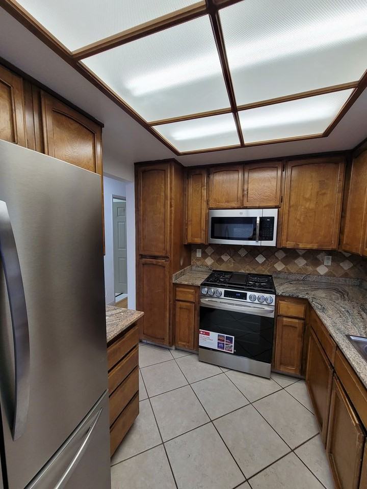 2501 Brazil Dr - Photo 5 of 19