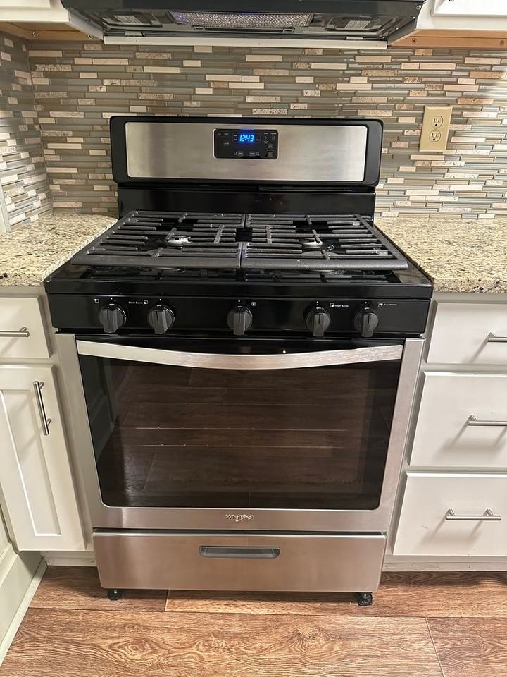 2177 Coventry Rd - Photo 7 of 50