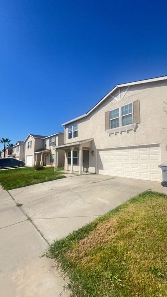 1133 Pinnacle Dr - Photo 2 of 14