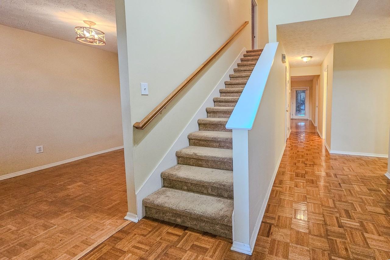 857 Ashley Michelle Ct - Photo 5 of 34