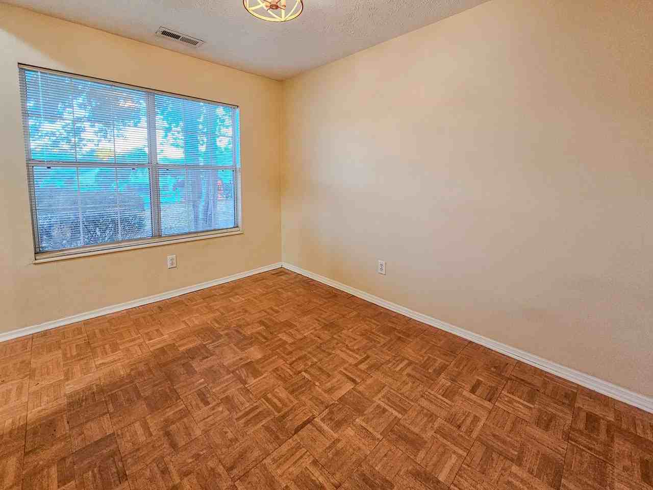 857 Ashley Michelle Ct - Photo 7 of 34