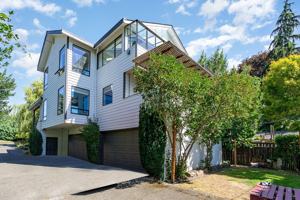 featured image of 3625 Magnolia Blvd W