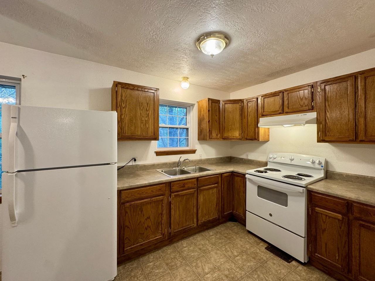 3555 Denny Cir - Photo 3 of 16