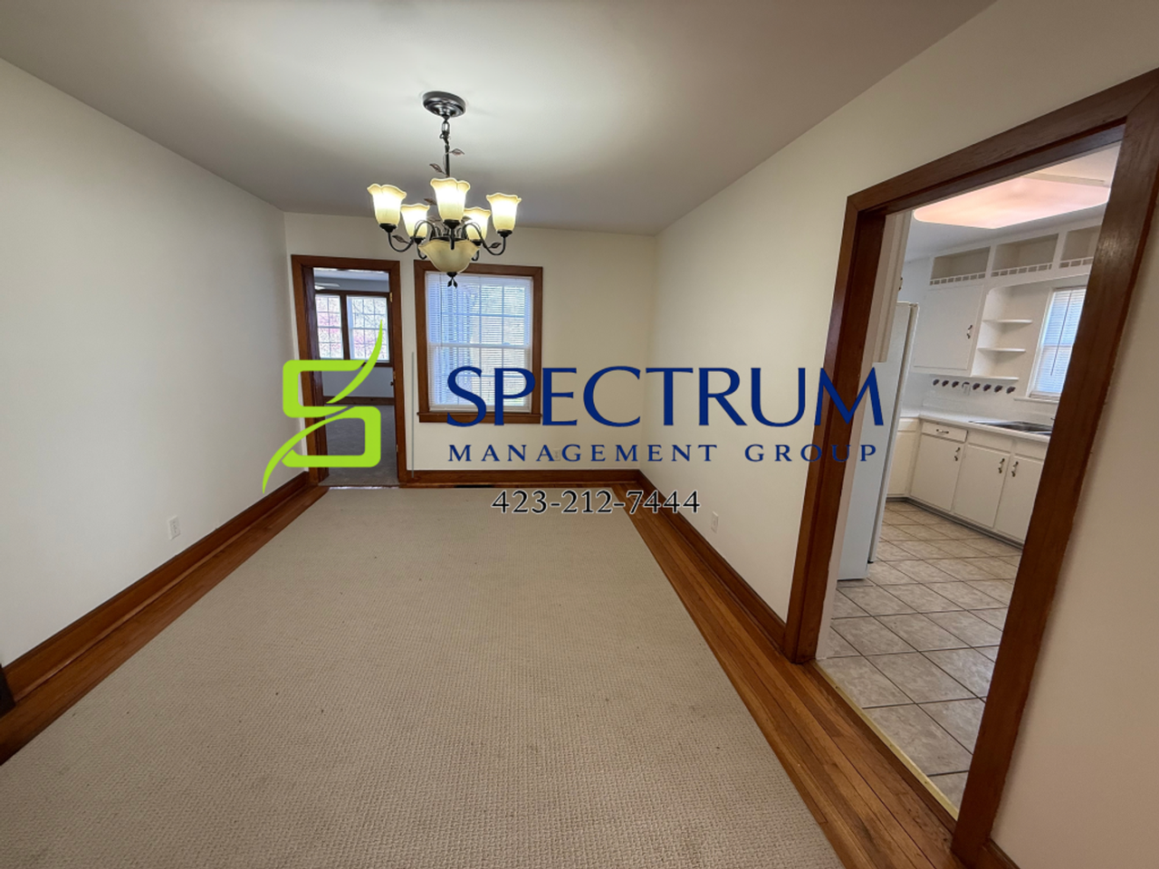 1148 Lake Dr - Photo 5 of 32