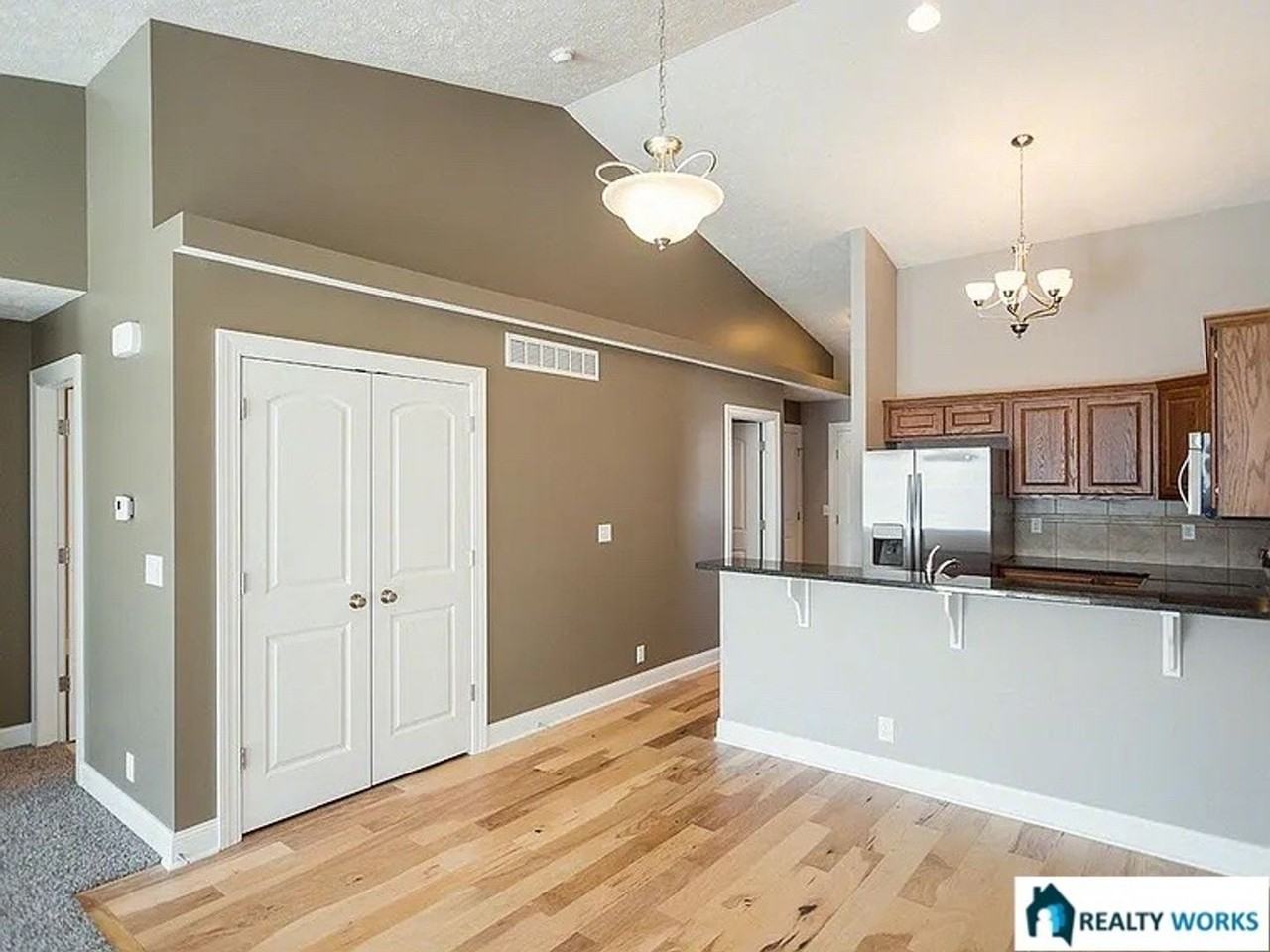 3143 King Ridge Blvd - Photo 7 of 28