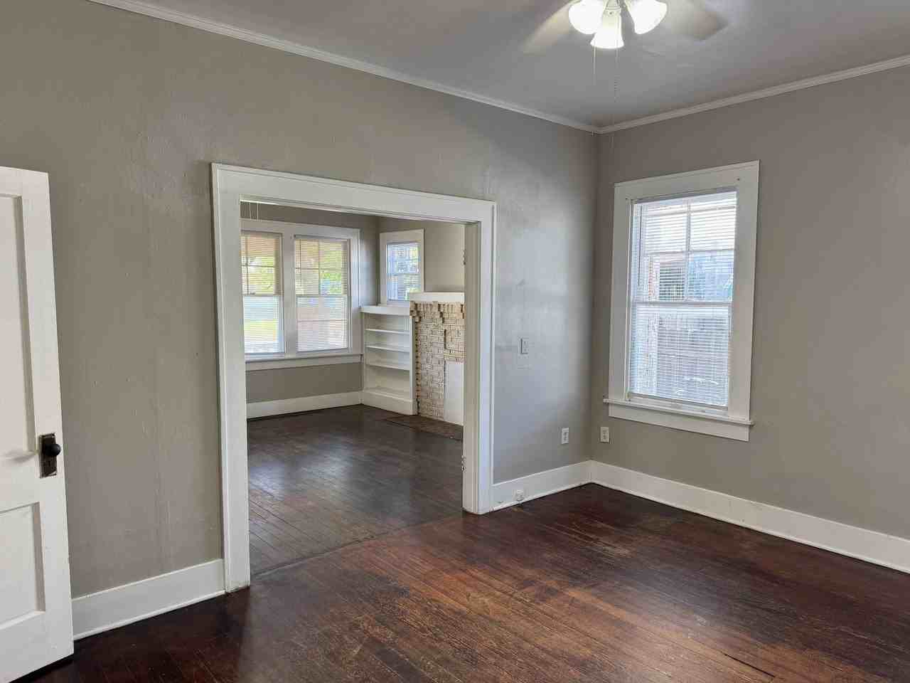 1916 7th St - Photo 7 of 28