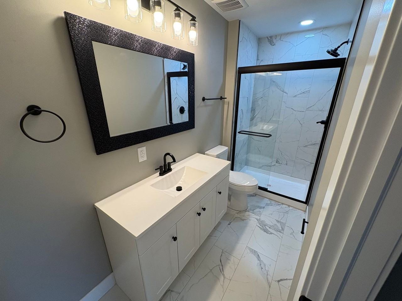 668 Wager St - Photo 5 of 11