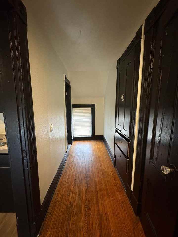 629 Jay St - Photo 4 of 8