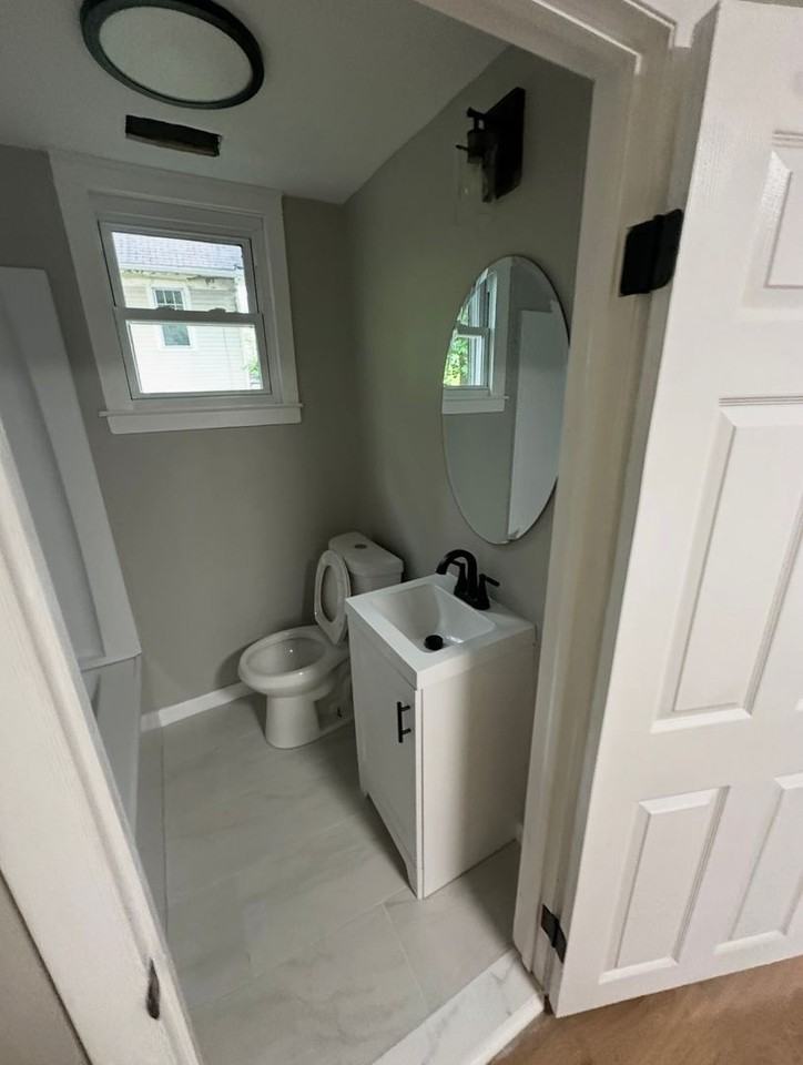 34 S Main St - Photo 3 of 10