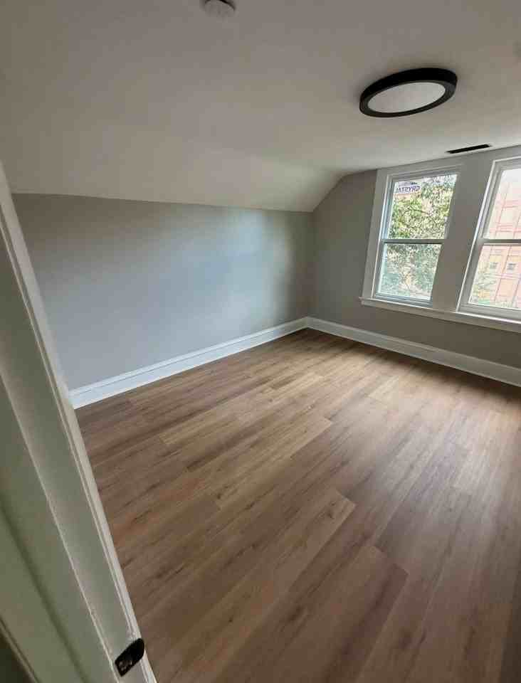 34 S Main St - Photo 6 of 10