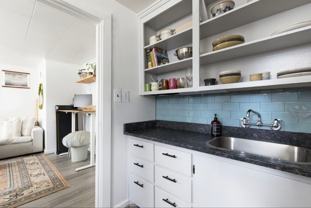 707-711 S Black - Photo 1 of 1