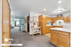 featured image of 815 Island Ct #1