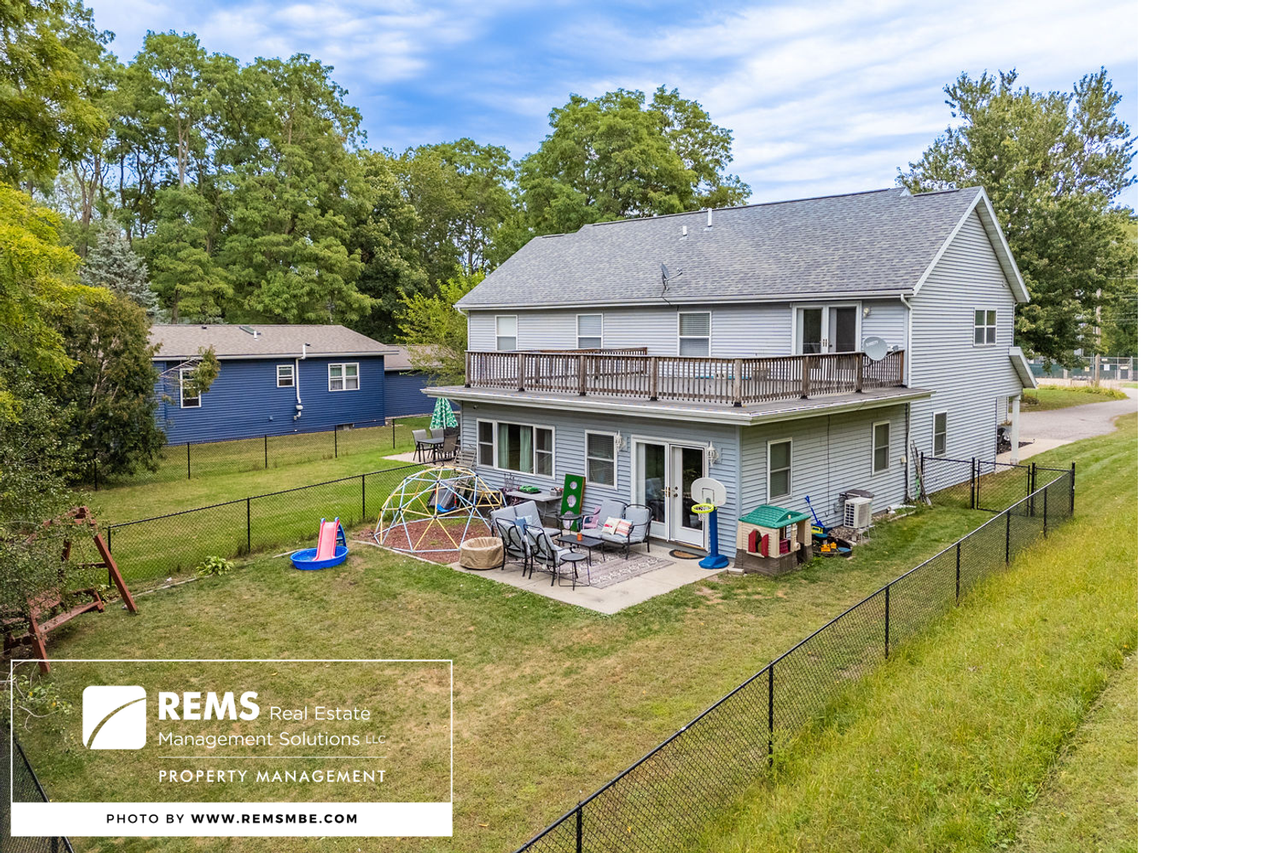 815 Island Ct #1 - Photo 2 of 40