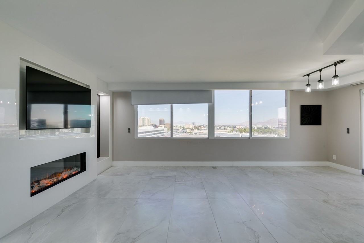 205 E Harmon Ave #1012 - Photo 5 of 50