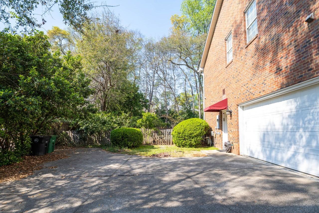 491 Frank Shaw Rd - Photo 3 of 48