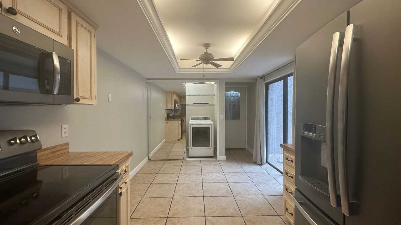 1532 N Carolwood Blvd - Photo 7 of 50