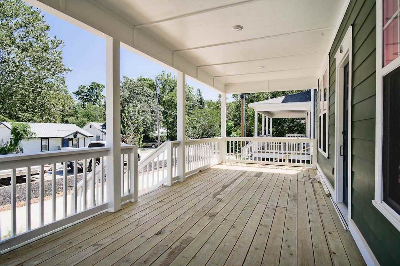 769 S Washington Ave - Photo 4 of 30