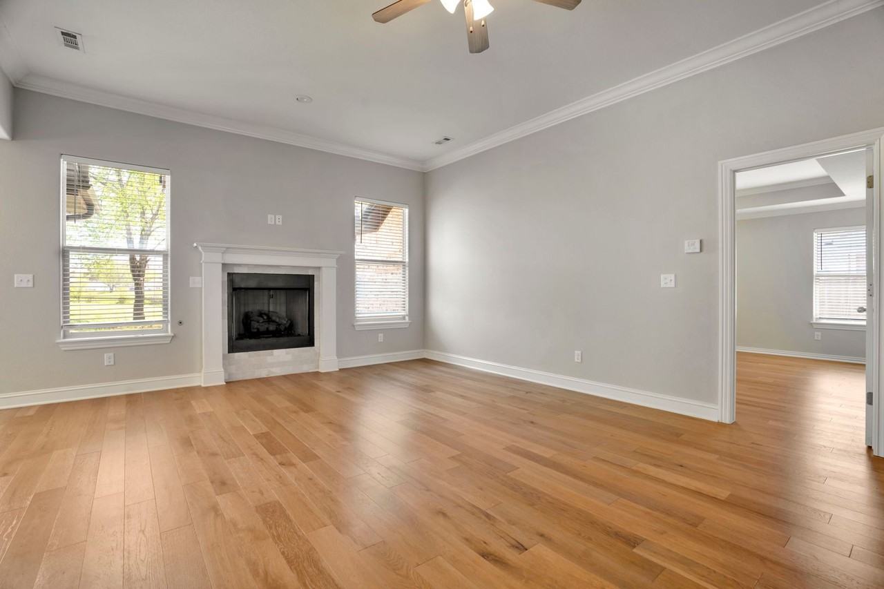 1634 S Borden St - Photo 5 of 20