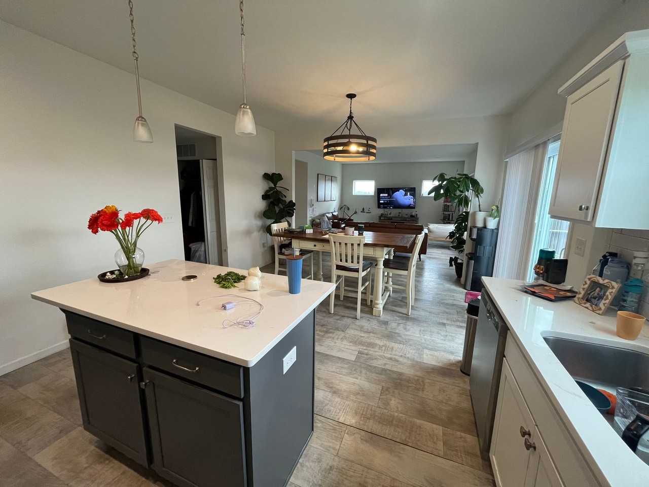 4752 Concord Ridge Blvd - Photo 5 of 18