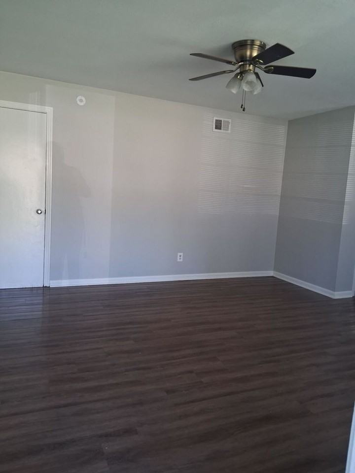4539 Ritchey Dr - Photo 2 of 10