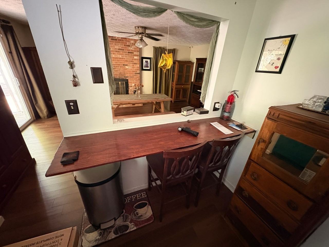 200 Richard Way - Photo 7 of 15