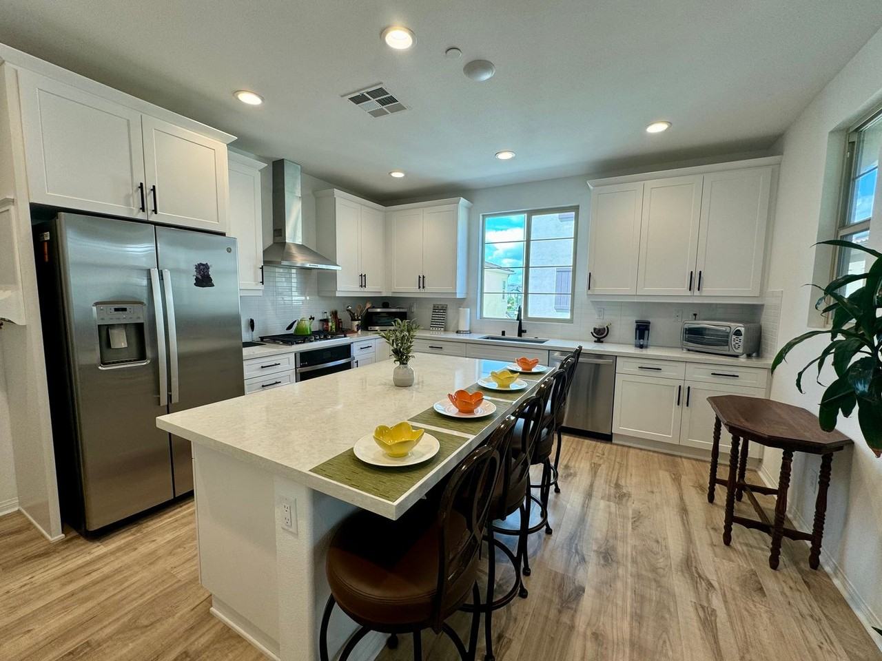 7508 Botany St - Photo 3 of 11