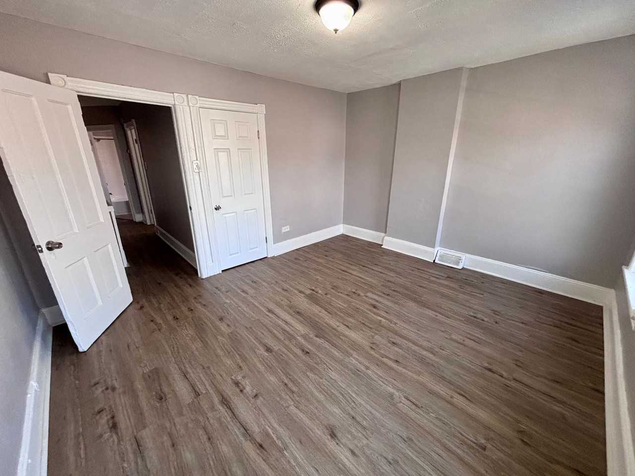 417 Walnut Ave - Photo 4 of 13