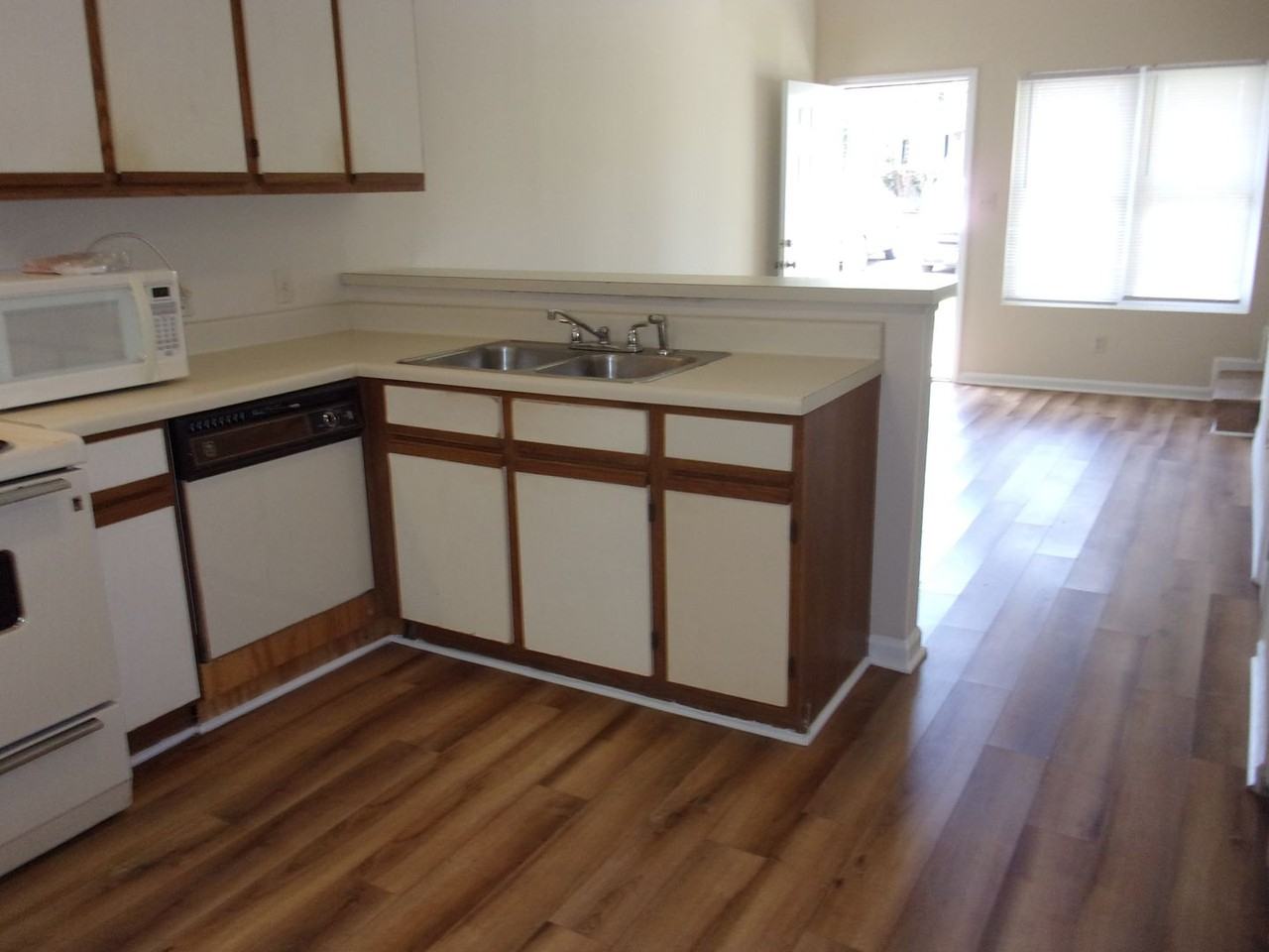 1476 Flintwood Dr - Photo 6 of 12