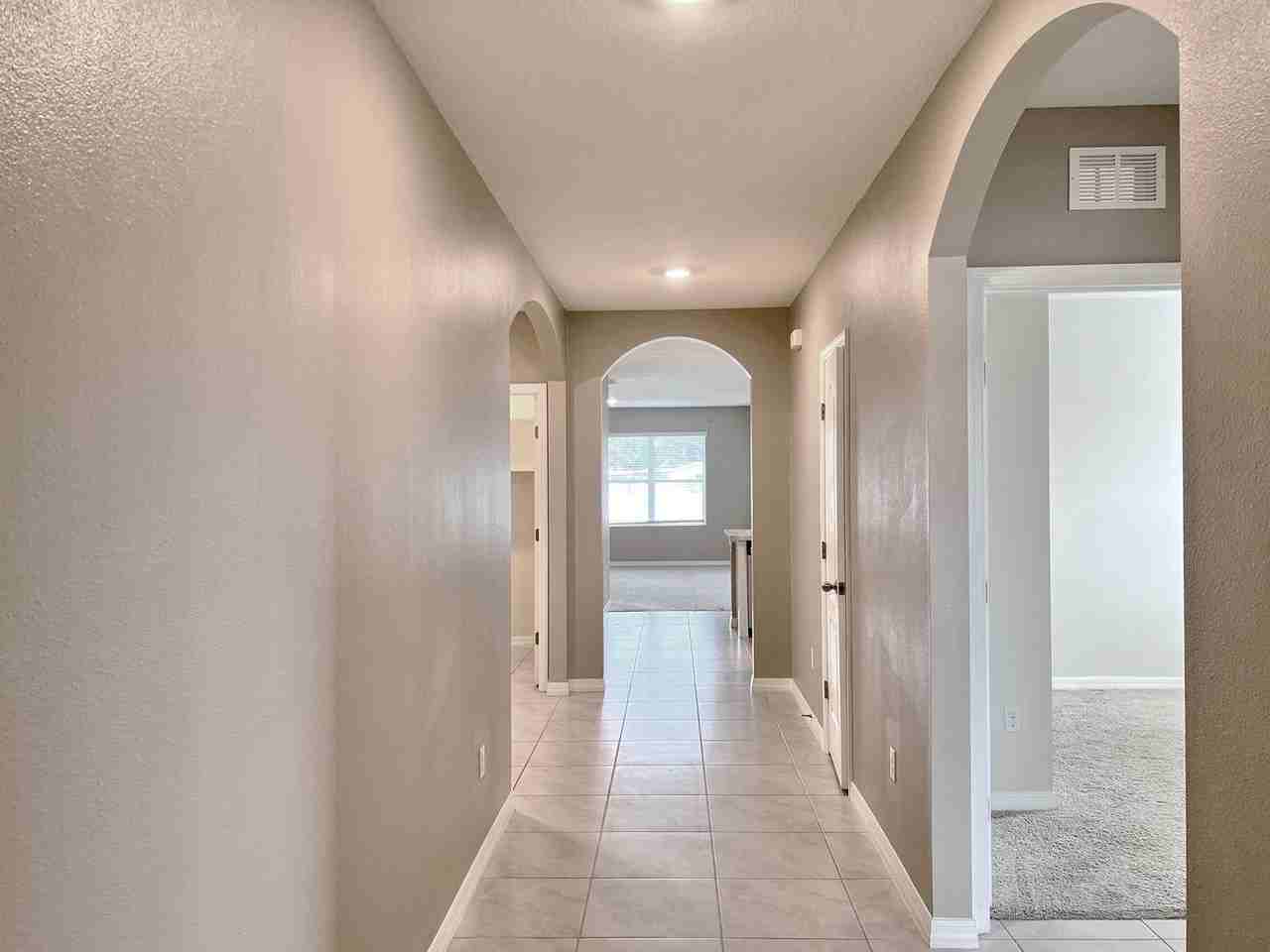 106 Jace Way - Photo 2 of 25