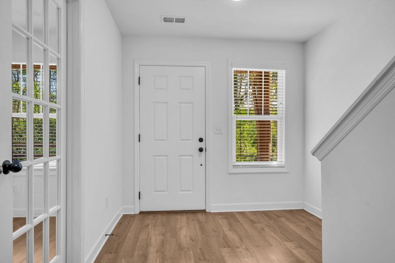 506 Broussard Blvd - Photo 5 of 33