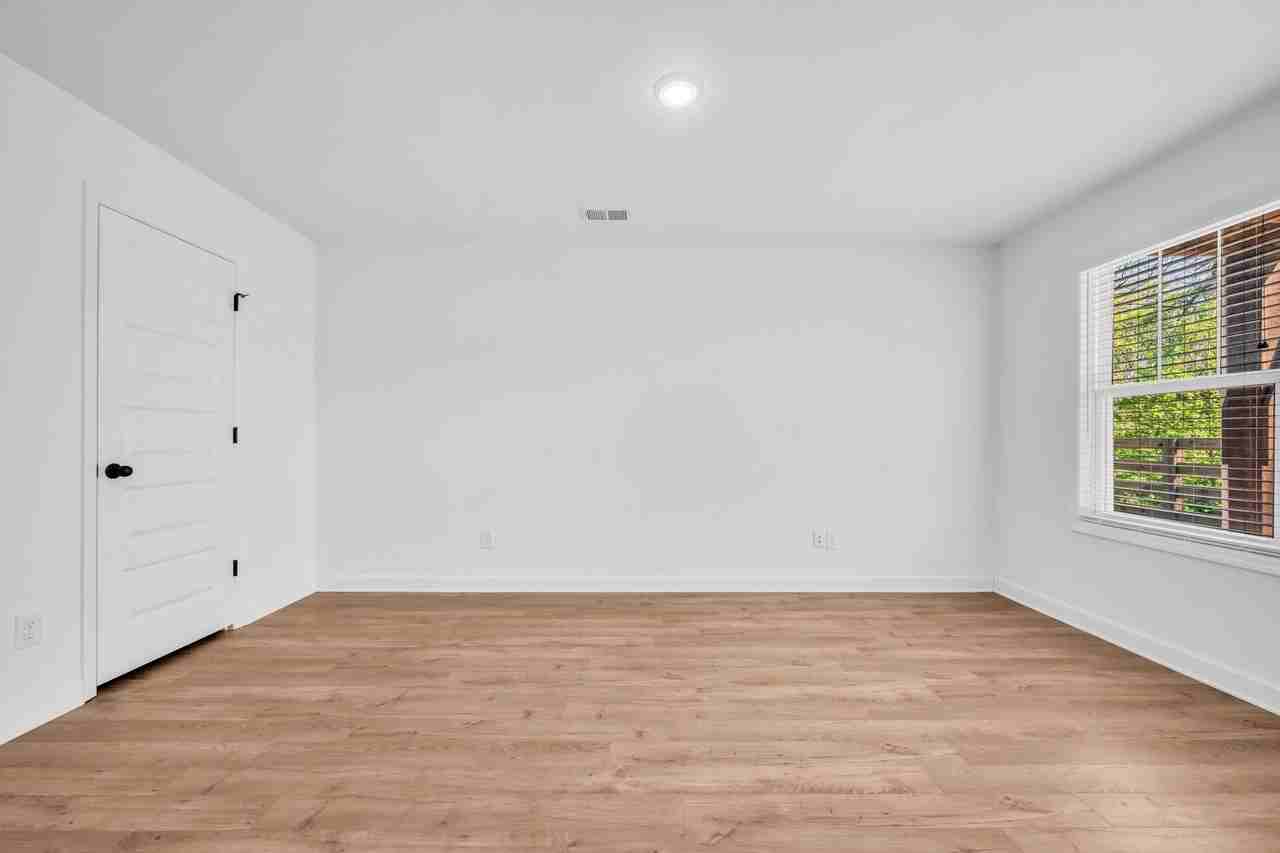 506 Broussard Blvd - Photo 7 of 33