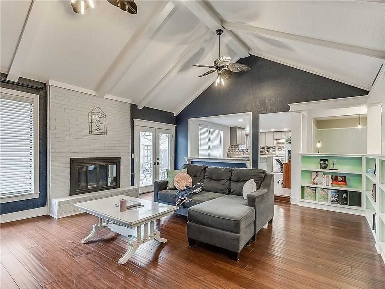 2104 Whiteoak Cir - Photo 7 of 38