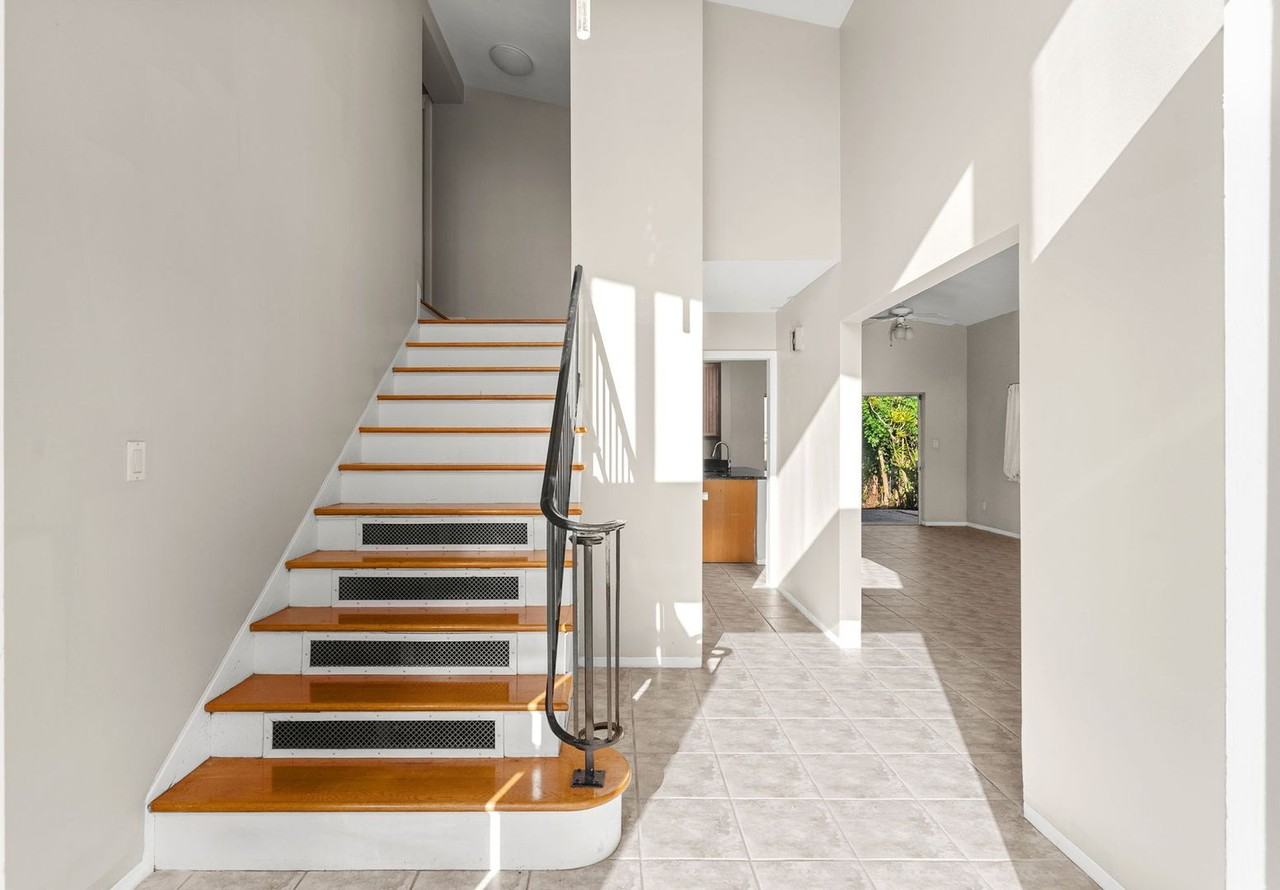 7887 9th Ave S - Photo 4 of 47