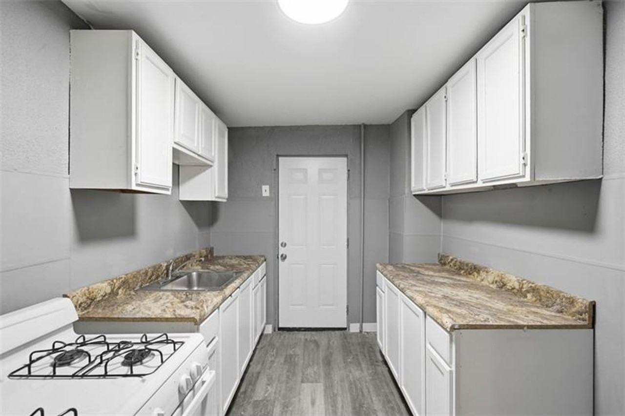 521 Bessemer Ave - Photo 3 of 33