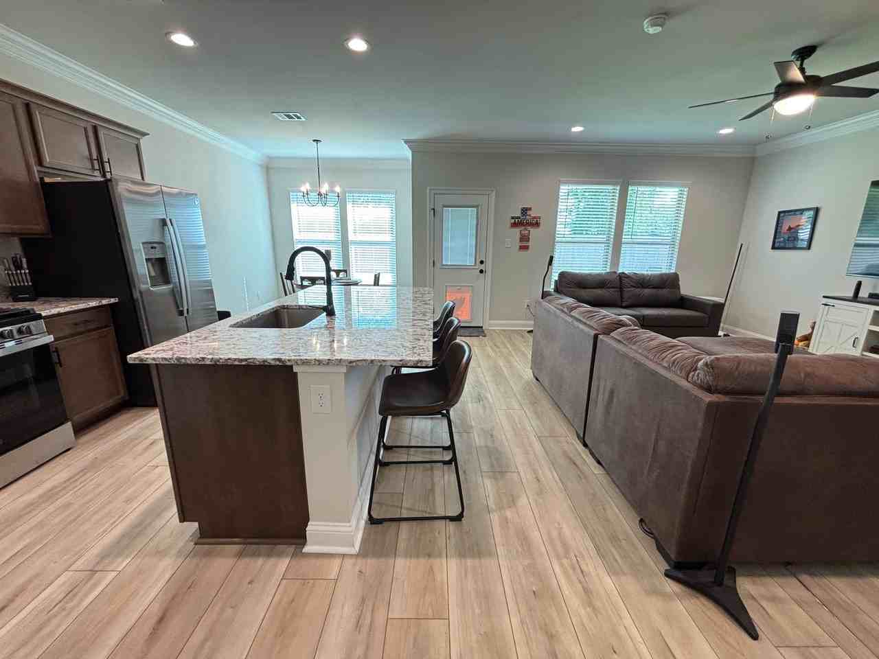 739 Venecia Dr - Photo 7 of 21