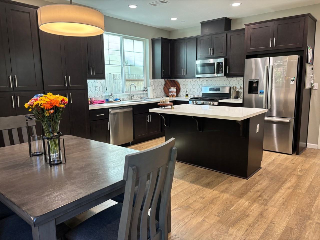 1471 Cavendish Ave - Photo 3 of 22