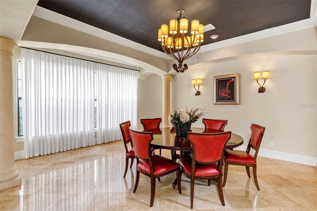 2616 N Westmoreland Dr - Photo 6 of 50