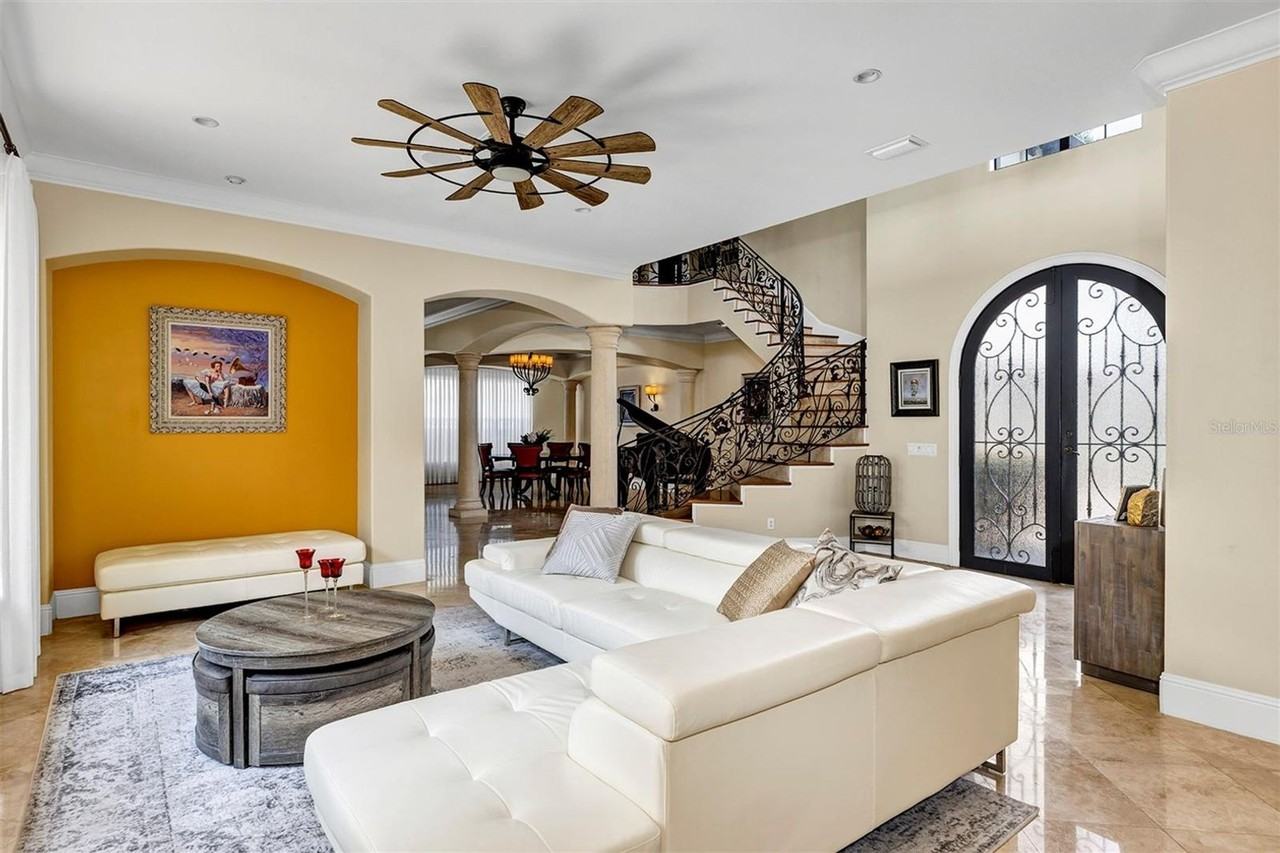 2616 N Westmoreland Dr - Photo 7 of 50