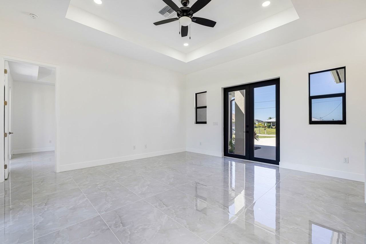 2833 Nw 45th Pl - Photo 6 of 25