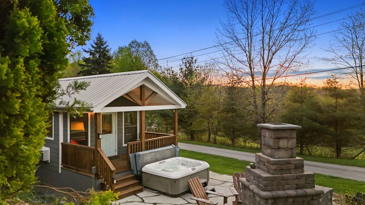 153 Cool Springs Dr - Photo 3 of 22