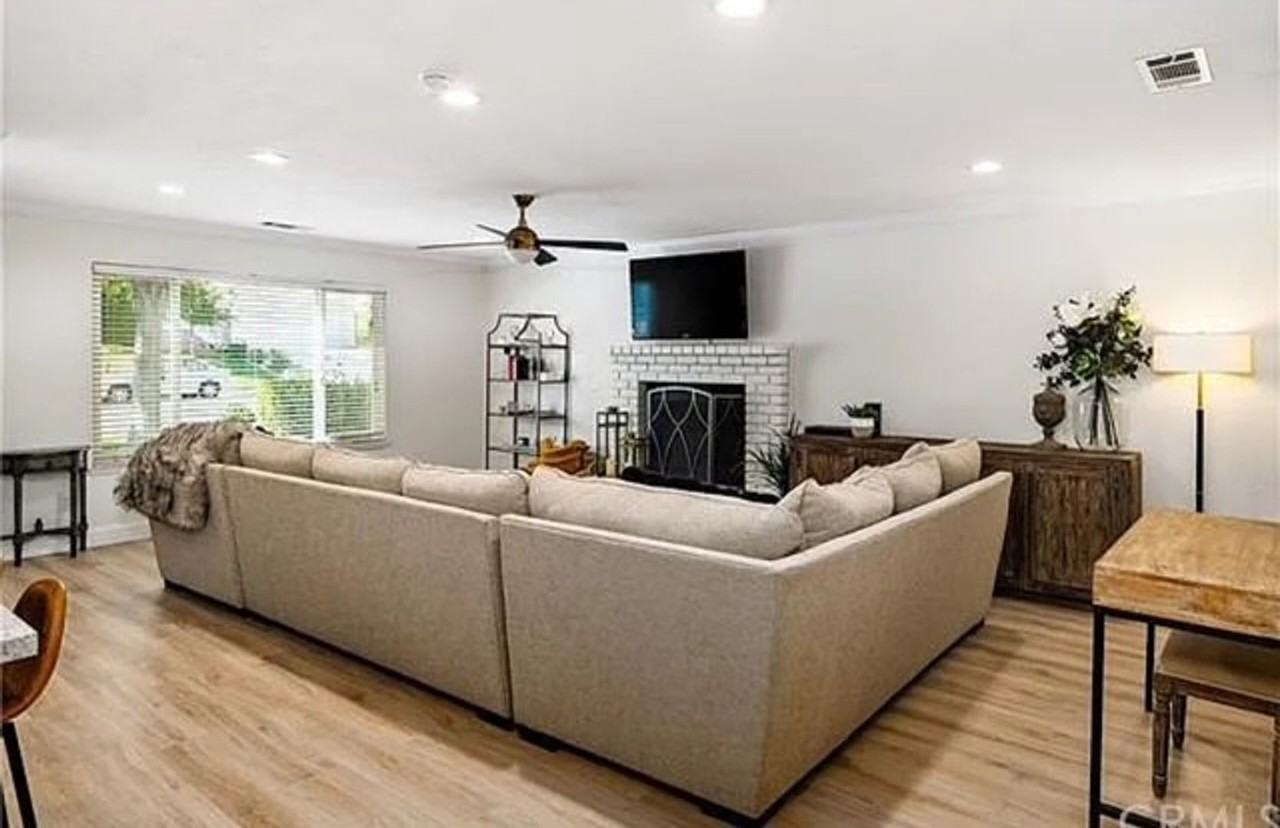 1114 Samantha Dr - Photo 2 of 17