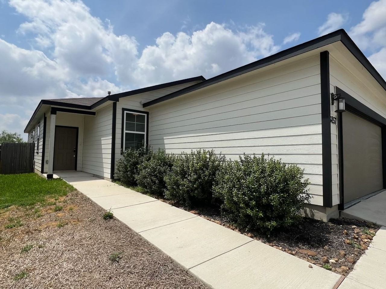 3857 Ivy Path - Photo 3 of 17