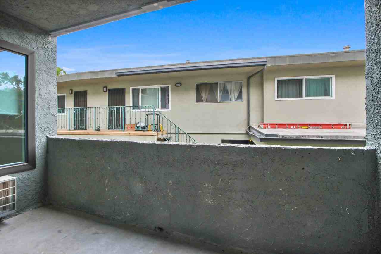 9400 Exposition - Photo 2 of 18