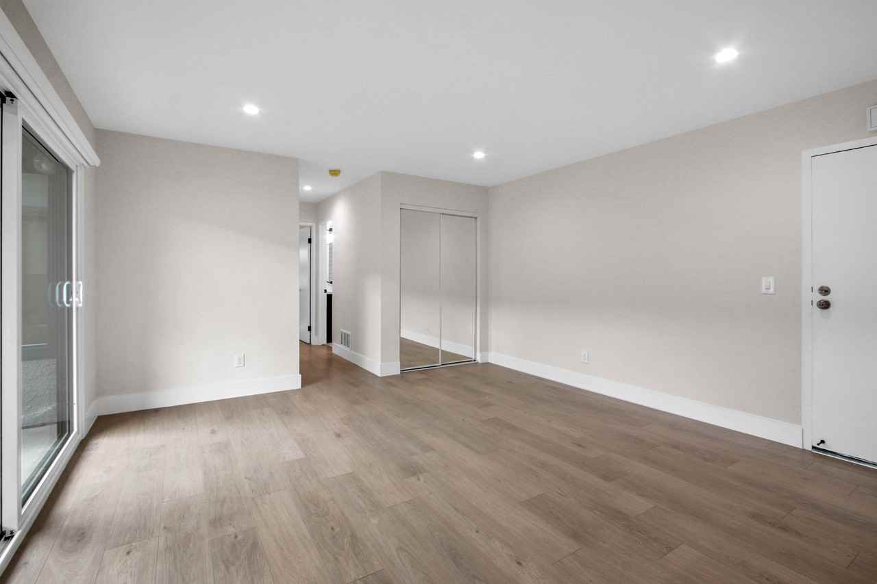 9400 Exposition - Photo 3 of 18