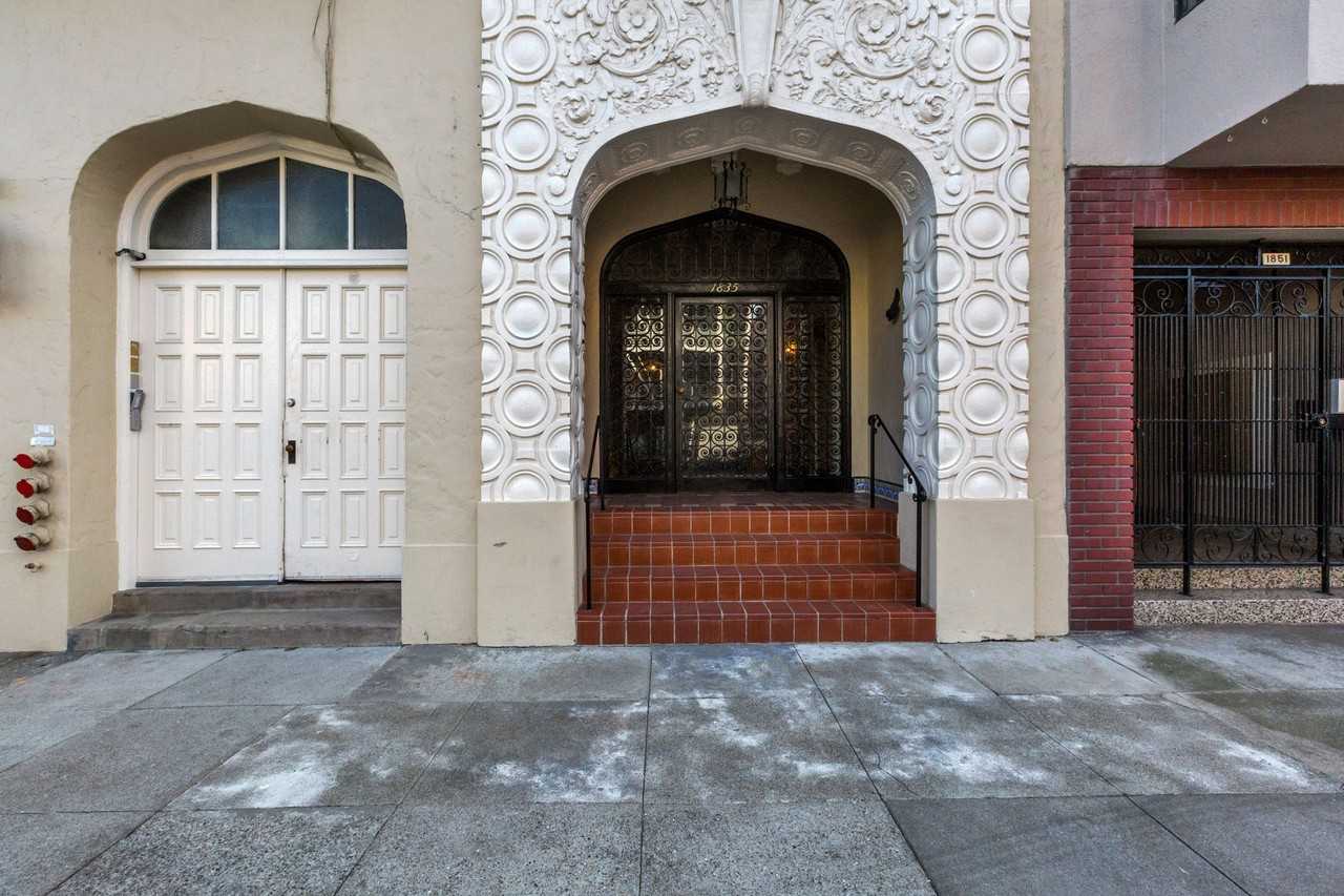 1835 Vallejo - Photo 2 of 4