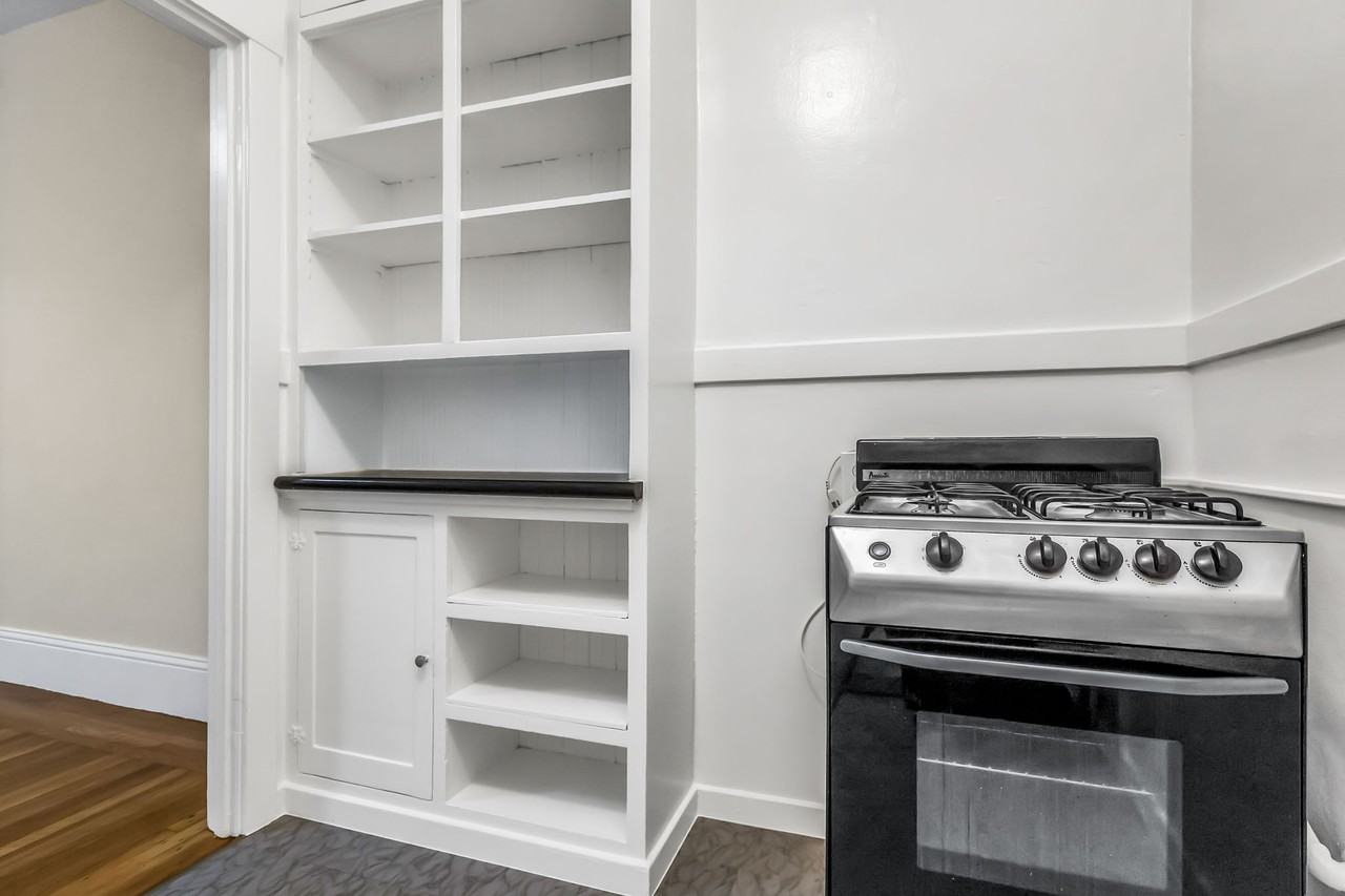 825-835 Pine - Photo 4 of 37