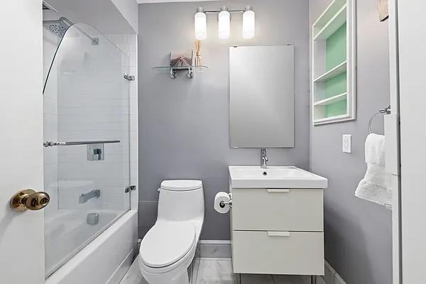 Greenwich St #3J - Photo 6 of 18