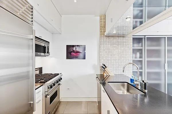 Broadway #PH3 - Photo 4 of 13